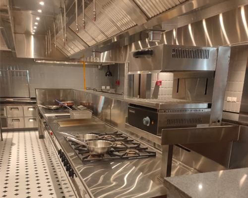 Hotal Kitchen Equipment & full setup service in Mangalore